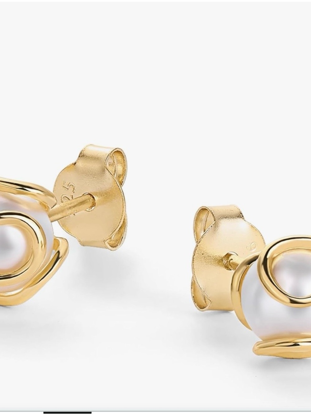 14K Gold-plated Round Small Stud Earrings Classic Bridal - Picture 3 of 3